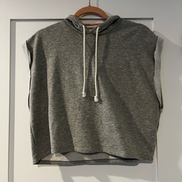 Cropped muscle sweater - Picture 1 of 2